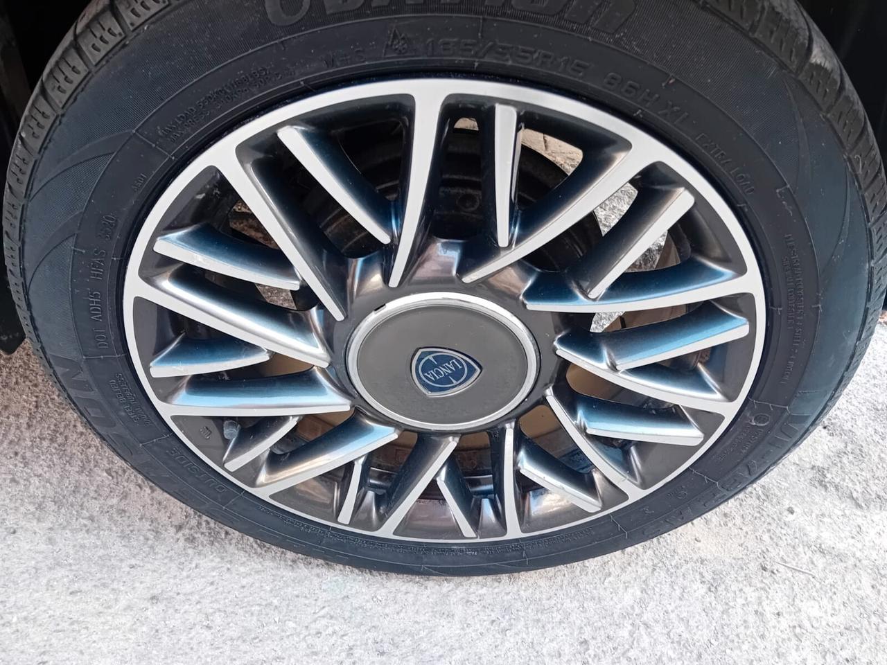 Lancia Ypsilon 1.2 69 CV 5 porte Opening Edition