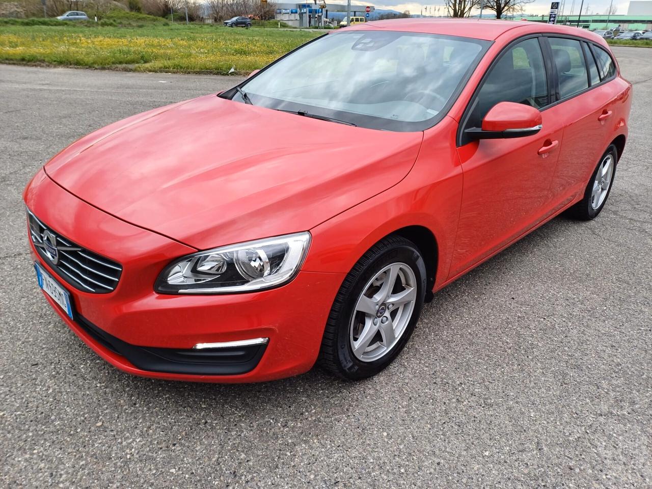 Volvo V60 D2 Geartronic Dynamic Edition