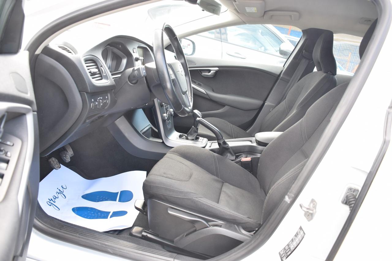 Volvo V40 GANCIO D2 1.6 115CV Business Edition NAVI CRUISE SENSORI BT OK NEOPATENTATI
