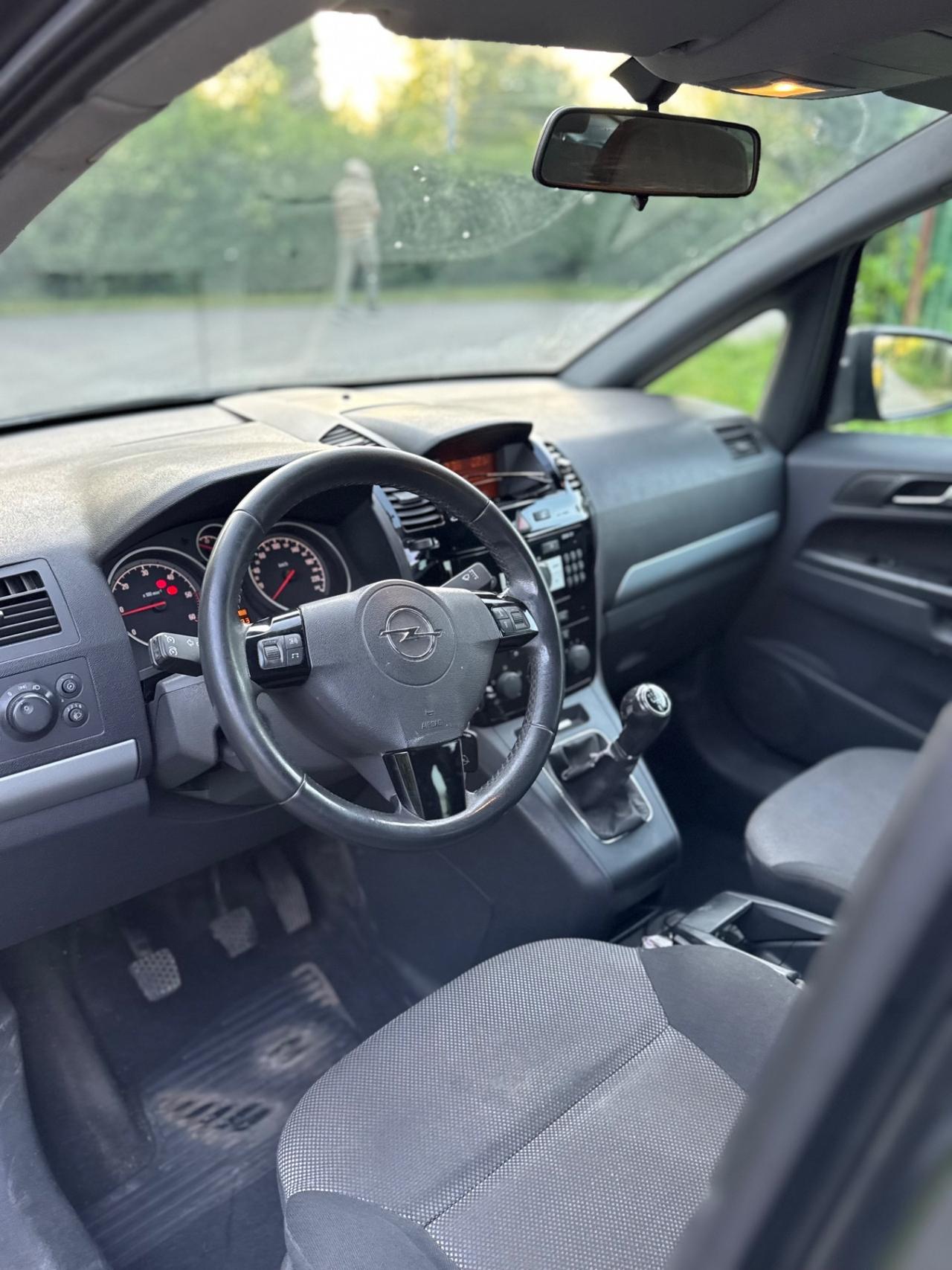 Opel Zafira 7 posti Diesel Euro 5 Neopatentati