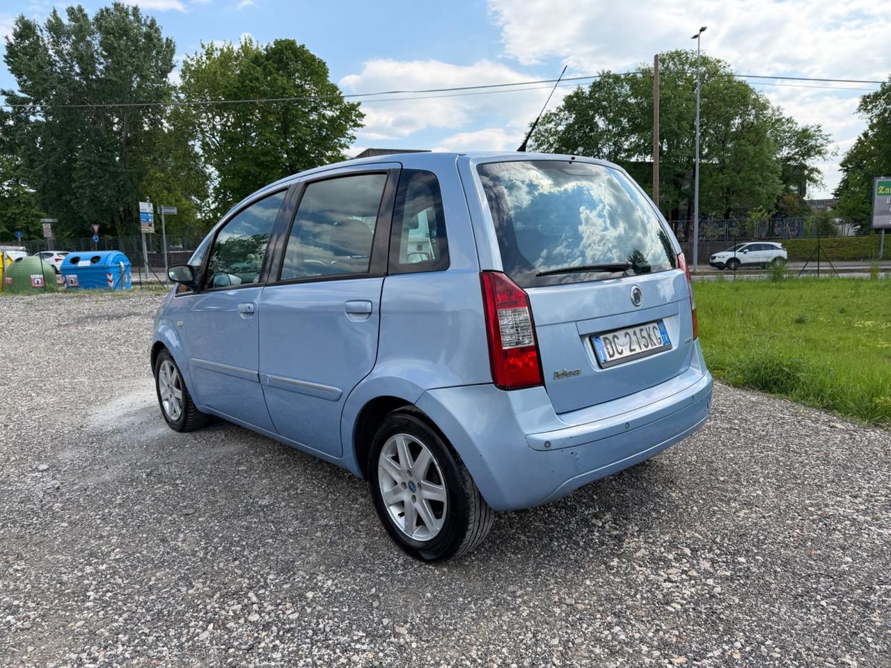 Fiat Idea 1.3 Multijet 16V Active automatica