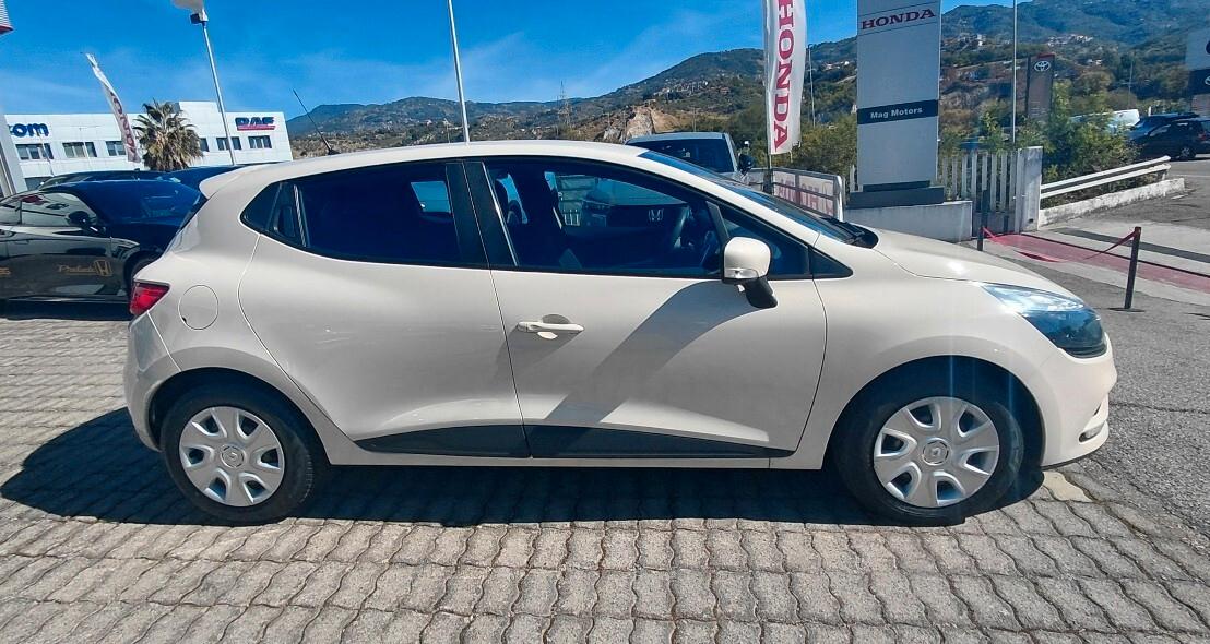 Renault Clio 1.2 75CV 5 porte Zen