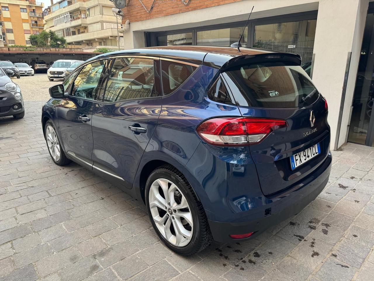 RENAULT Scenic TCe 140CV Intens
