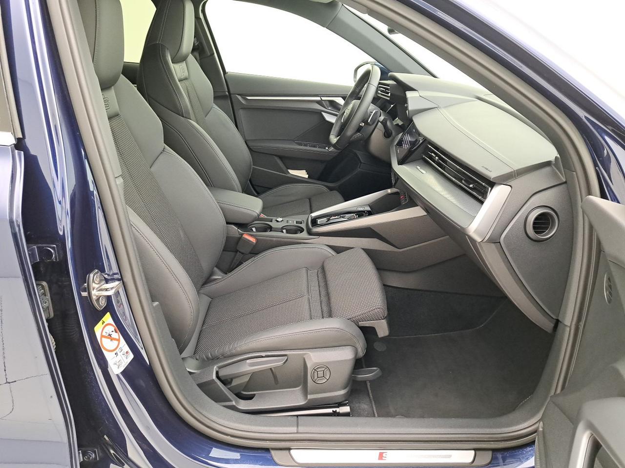 Audi A3 sportback 2.0 tdi s line edition 150cv s-tronic
