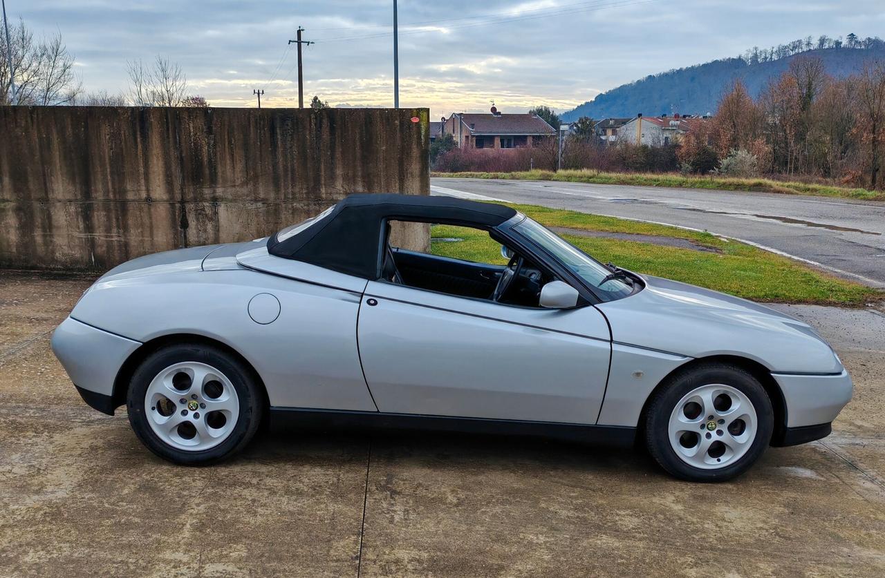 Alfa Romeo GTV Spider 2.0i 16V