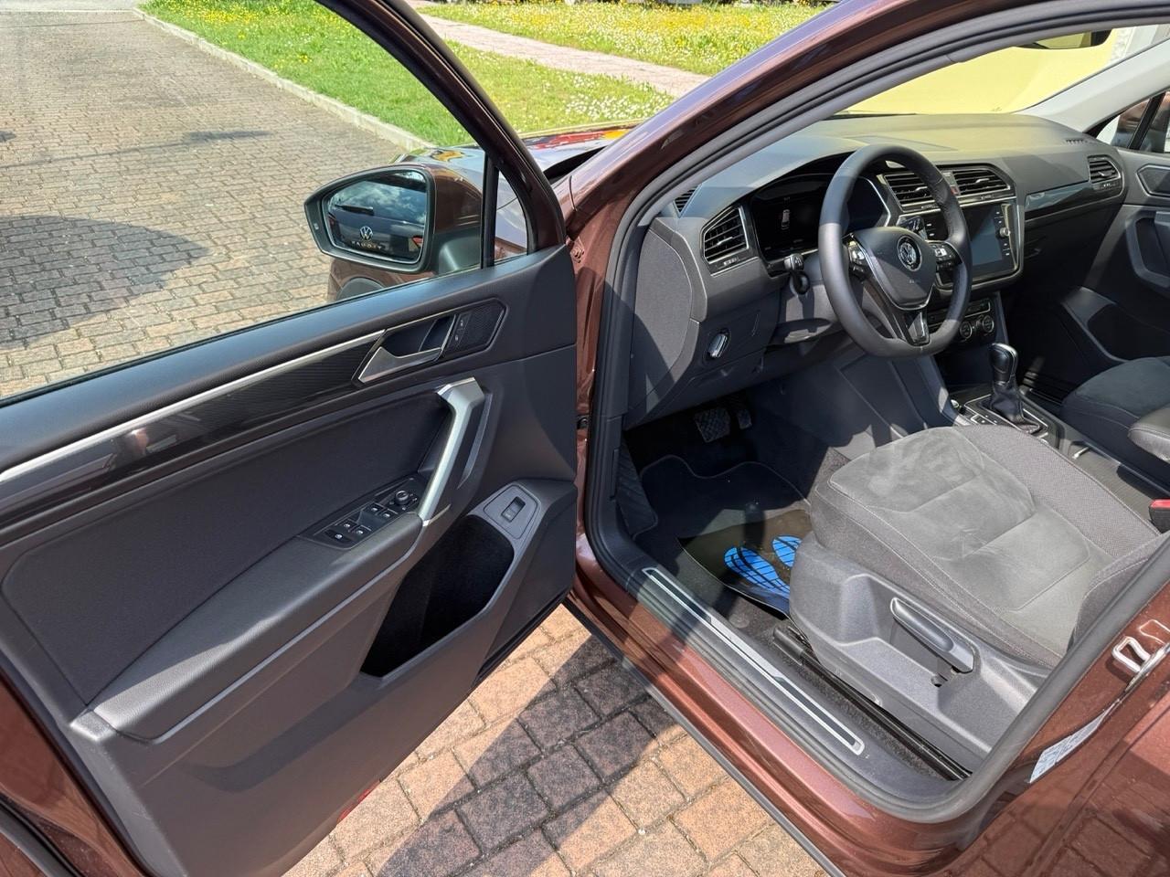 VW Tiguan Allspace 2.0 TDI DSG 4MOTION Advanced/KEYLESS