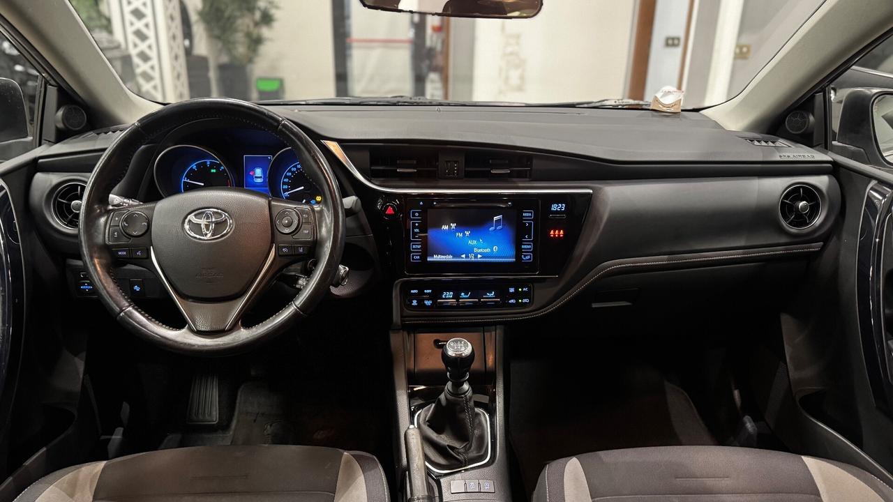 Toyota Auris Touring Sports 1.6 D-4D Lounge