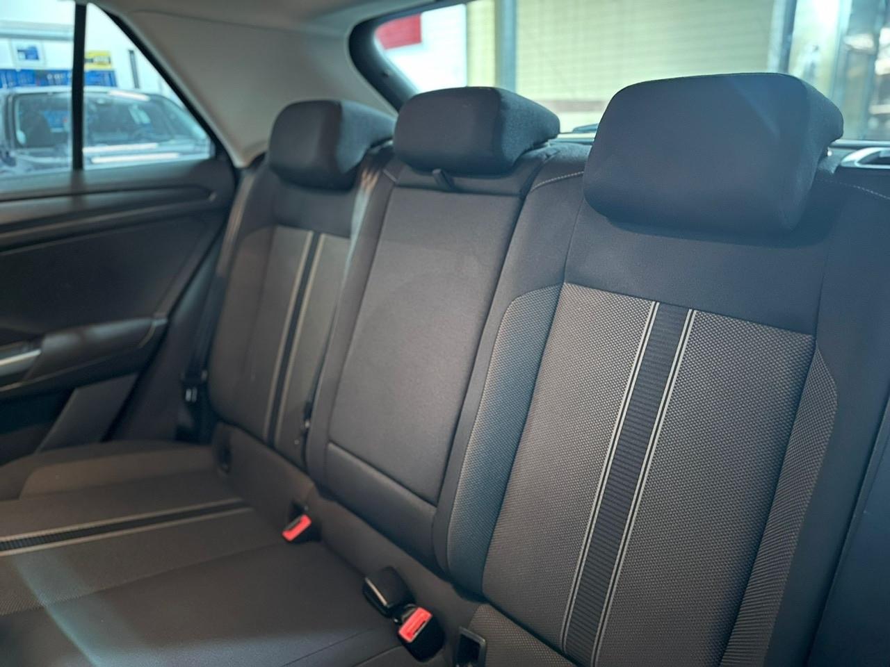 Volkswagen T-Roc 1.6 TDI SCR Business BlueMotion Technology