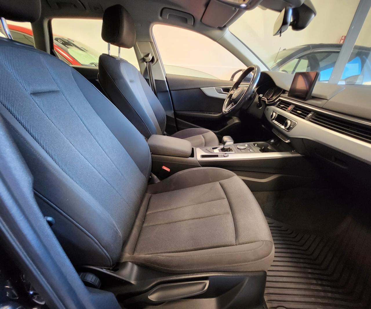 Audi A4 2.0 TDI 150 CV ultra S tronic Design