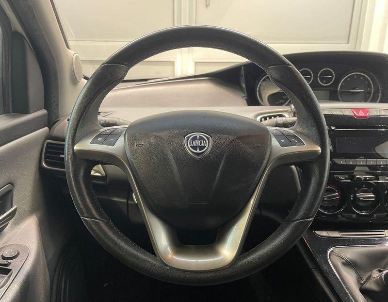 Lancia Ypsilon Ypsilon 1.2 69 CV 5 porte Platinum
