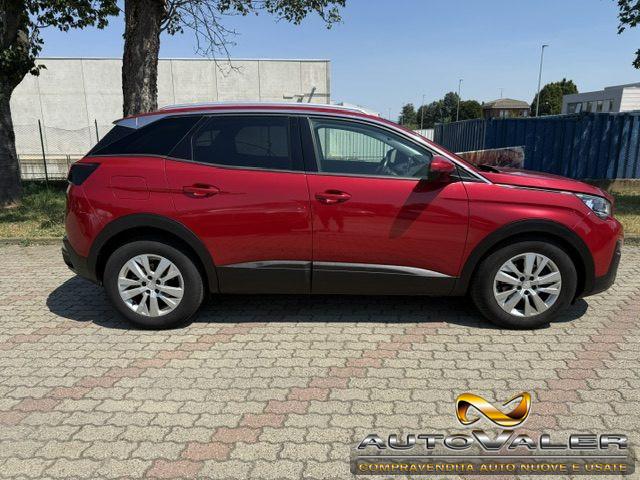 PEUGEOT 3008 PureTech Turbo 130 S&S Allure,Navi