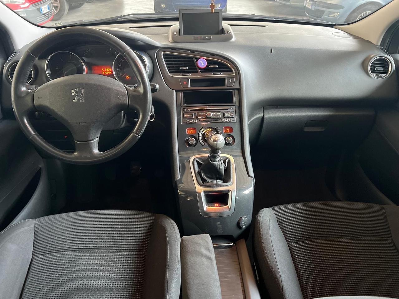 Peugeot 5008 1.6 HDi 112CV Business