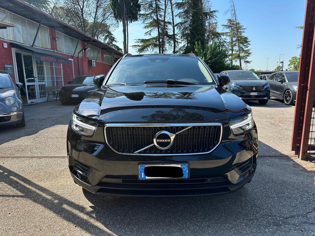 Volvo XC40 D3 AWD Geartronic Momentum kamera *promo*