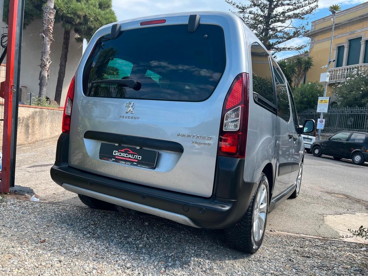 Peugeot Partner Tepee BlueHDi 100 ETG6 S&S Active N .B GANCIO DI TRAINO OMOLOGATO