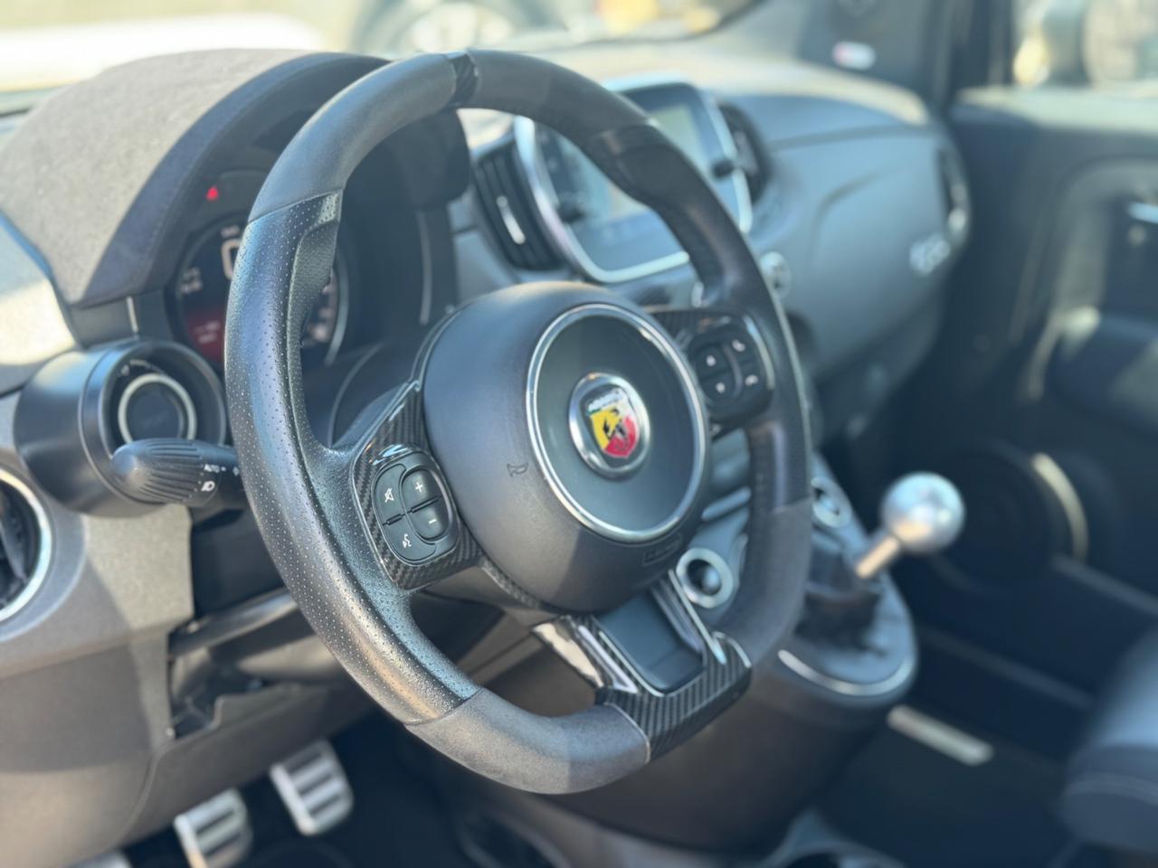 Abarth 595 C 1.4 Turbo T-Jet 180 CV Competizione