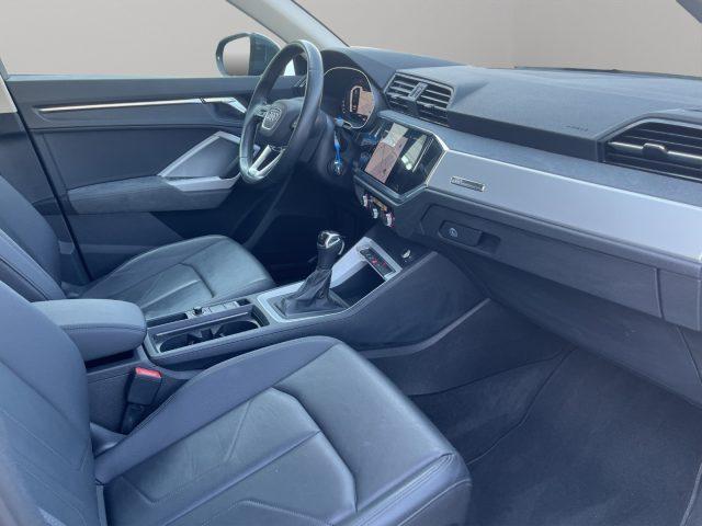 AUDI Q3 35 TDI S tronic