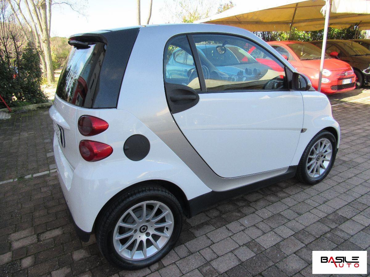 SMART - Fortwo - 1000 52 kW coupé limited one