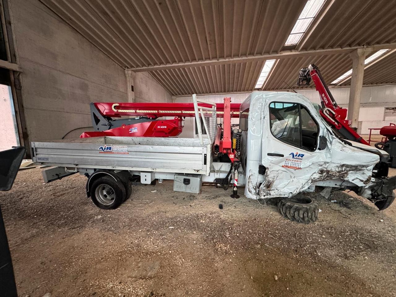 Nissan NV400 (o Interstar) + Gru Fassi F28 - INCIDENTATO