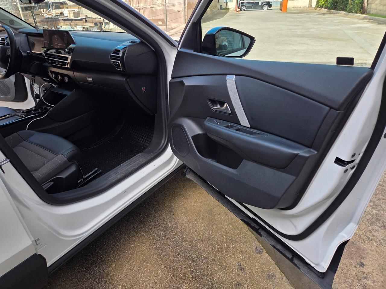 Citroen C4 BlueHDi 130 S&S EAT8 Shine