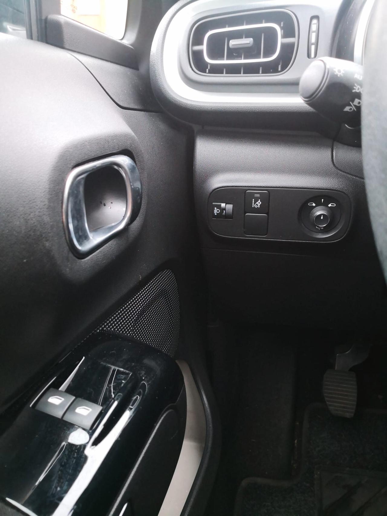 Citroen C3 1.5 BlueHDi 100 S&S Shine ***UNIPROPRIETARIO***