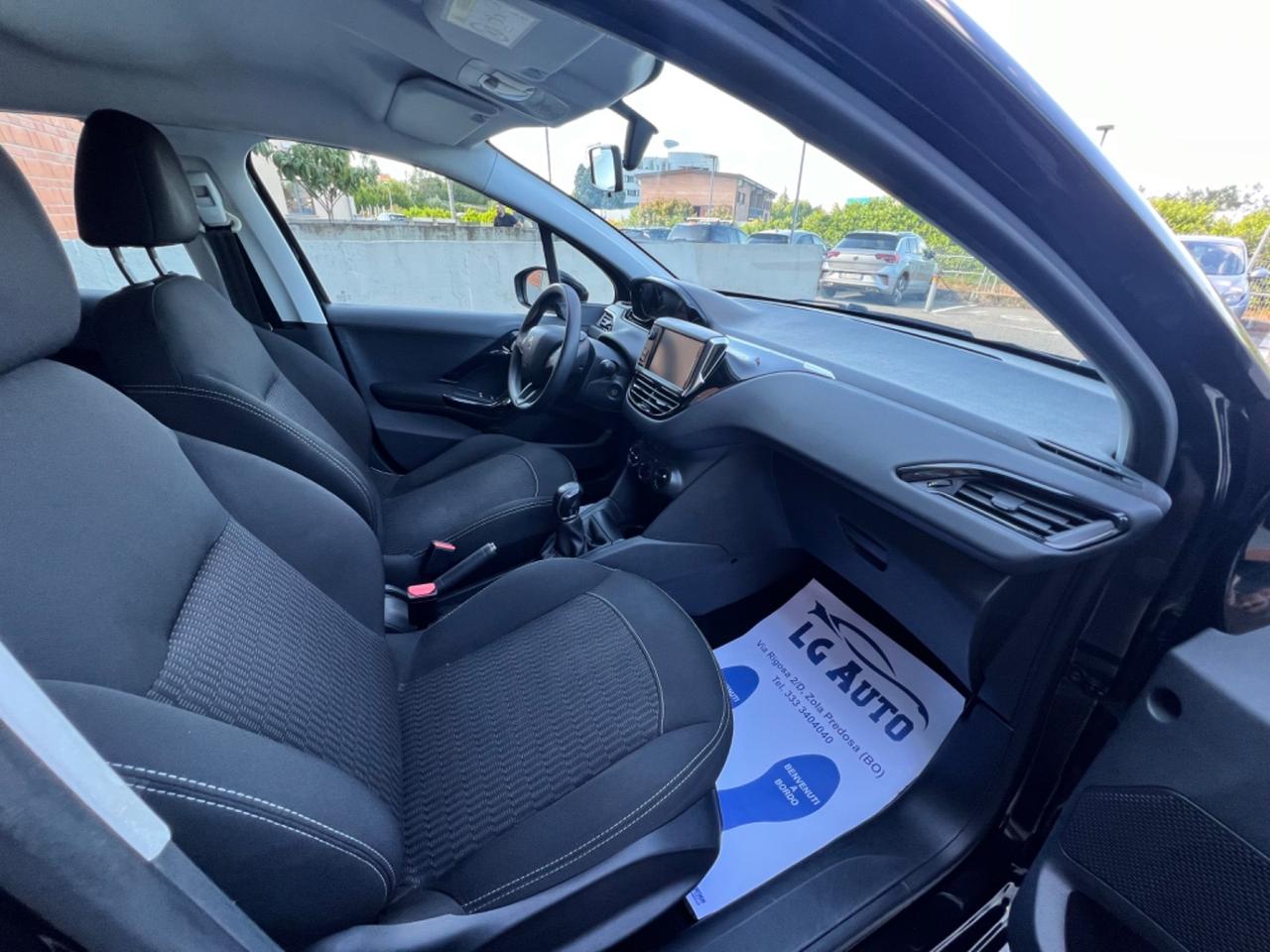 Peugeot 208 BlueHDi 75 5 porte Allure
