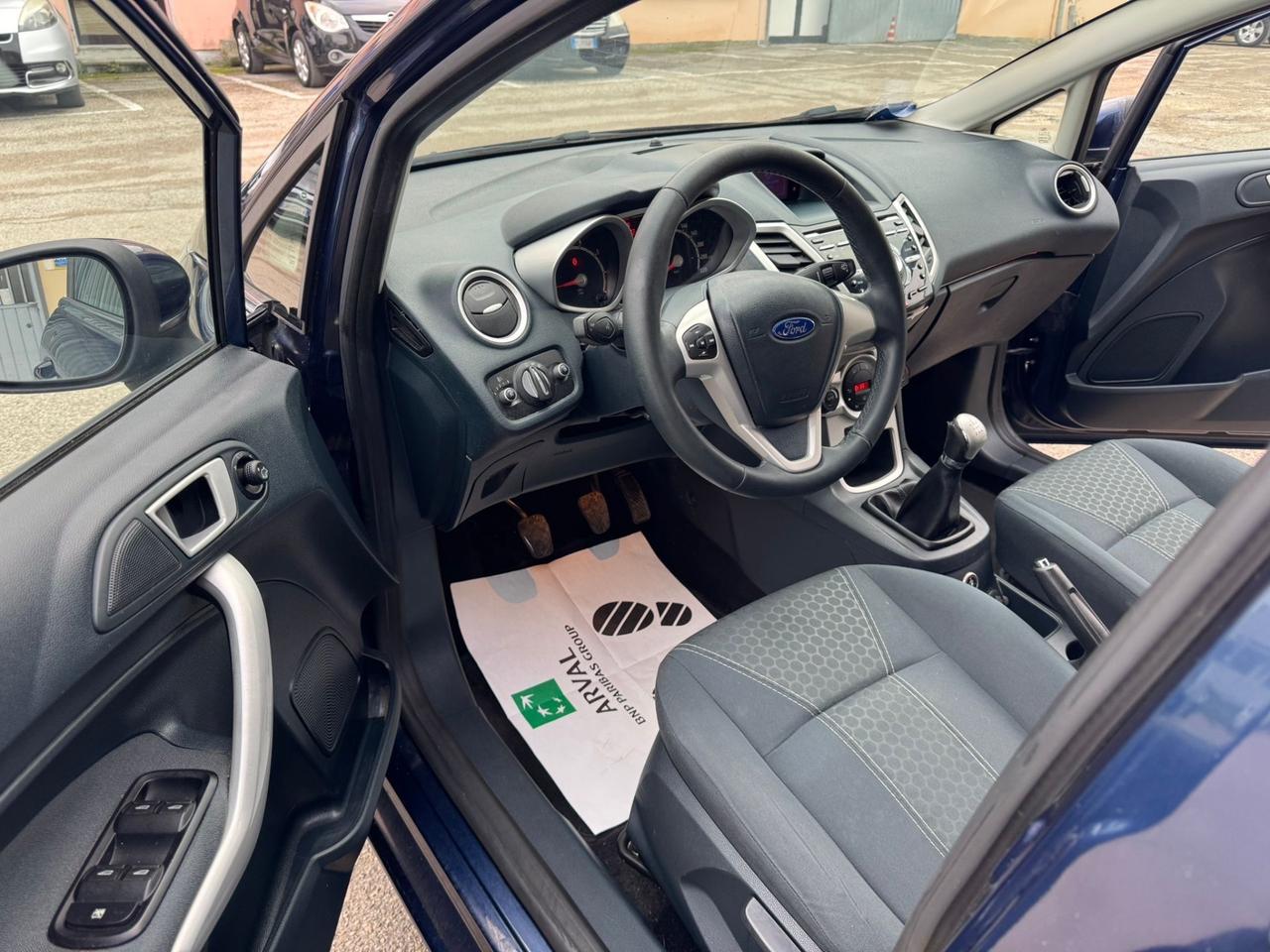 Ford Fiesta 1.4 5p. Bz.- GPL Titanium perfetta