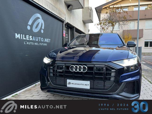 AUDI Q8 50TDI S line Pano Sed ventilati ACC Matrix AppleCP