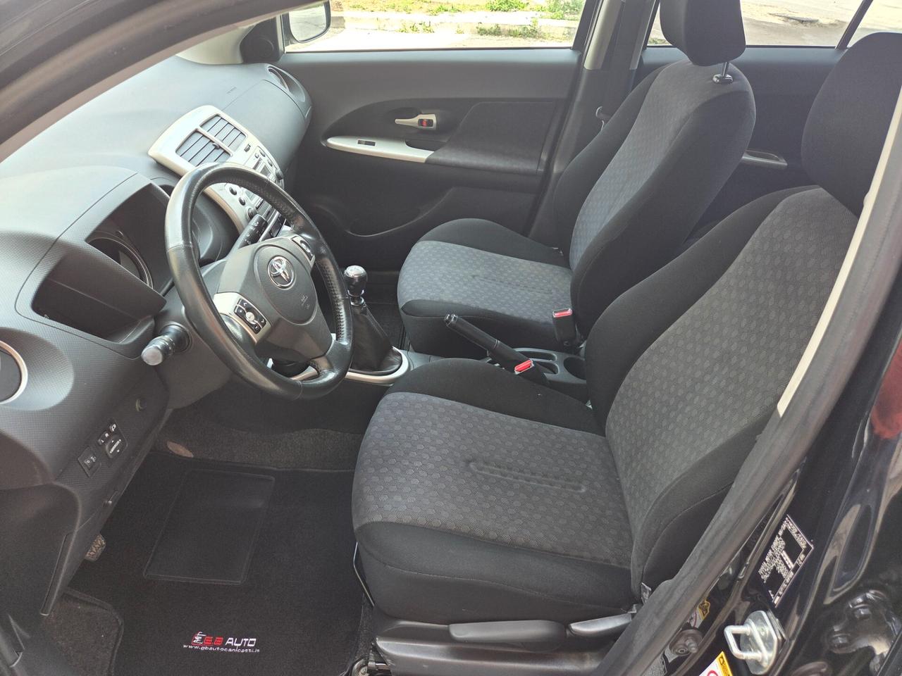 TOYOTA URBAN CRUISER 4X4 INSERIBILE KM CERTIF
