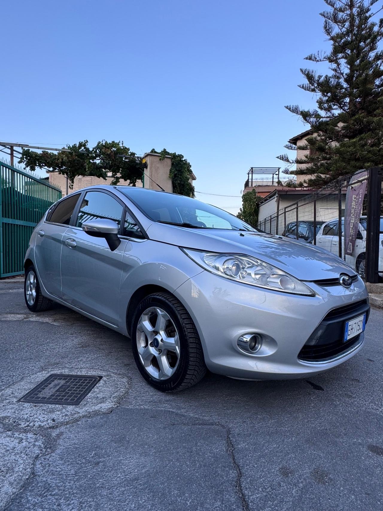 Ford Fiesta 1.4 TDCi 5p. Titanium