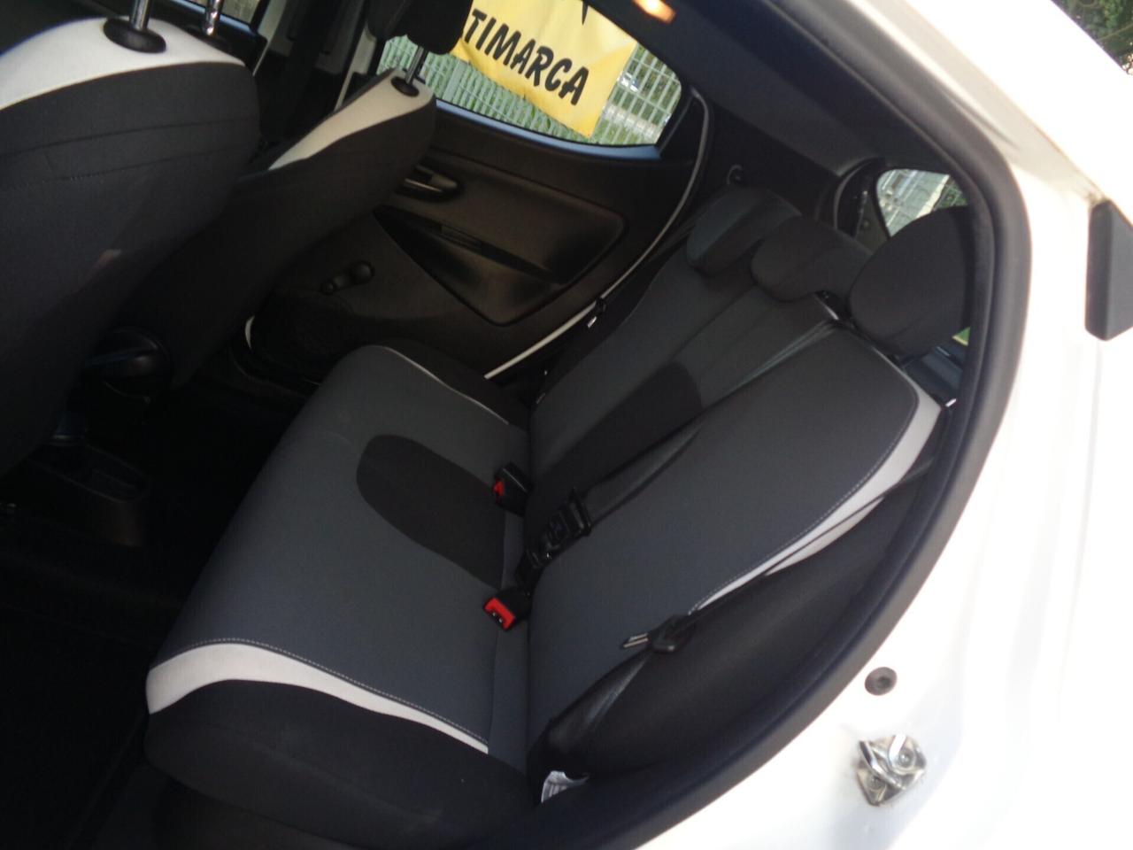 Ypsilon 1.3 MJT 16V 95 CV 5 porte motore nuovo km0