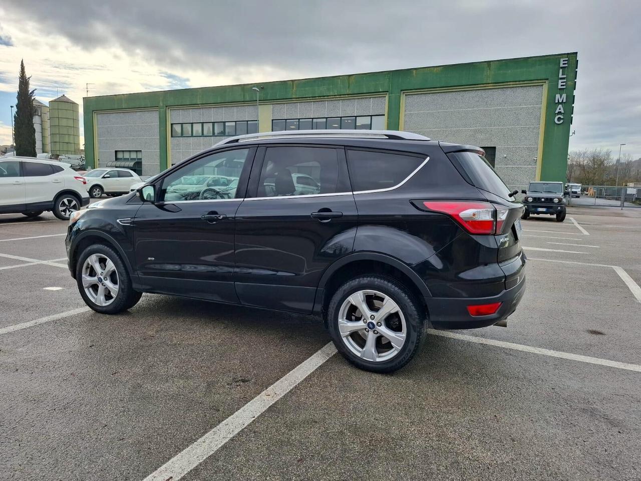 Ford Kuga 2.0 TDCI 150 CV S&S 4WD Powershift Titanium