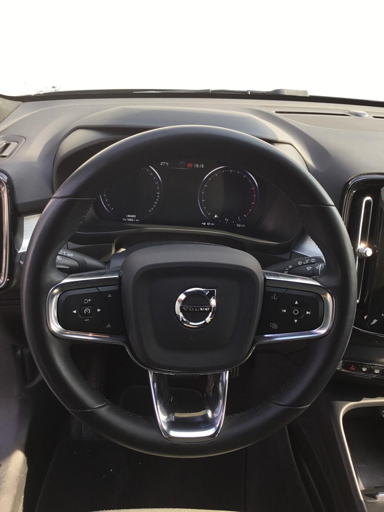 Volvo XC40 T2 Core CAMBIO AUTOMATICO
