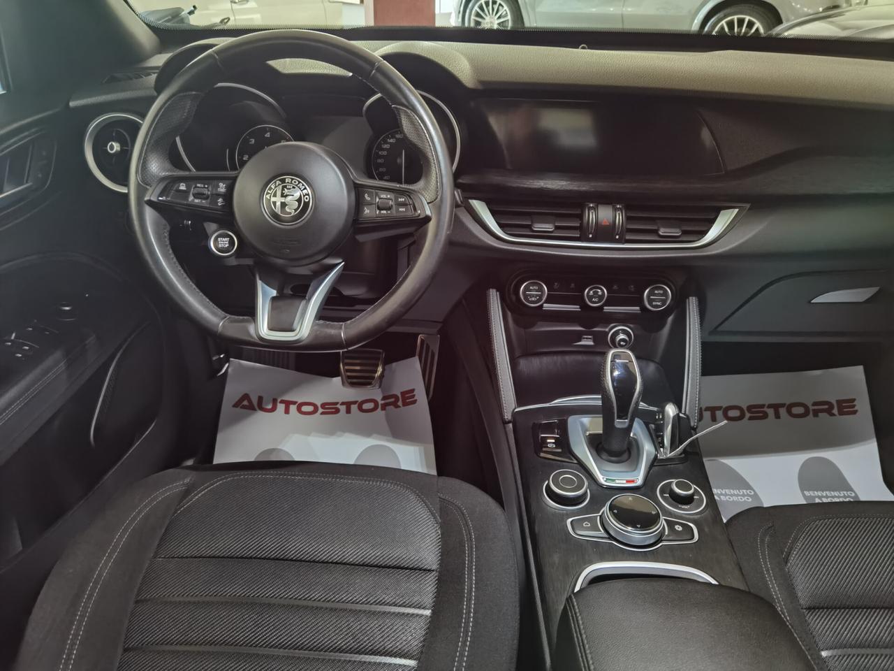 Alfa Romeo Stelvio 2.2 Td AT8 Q4 Business