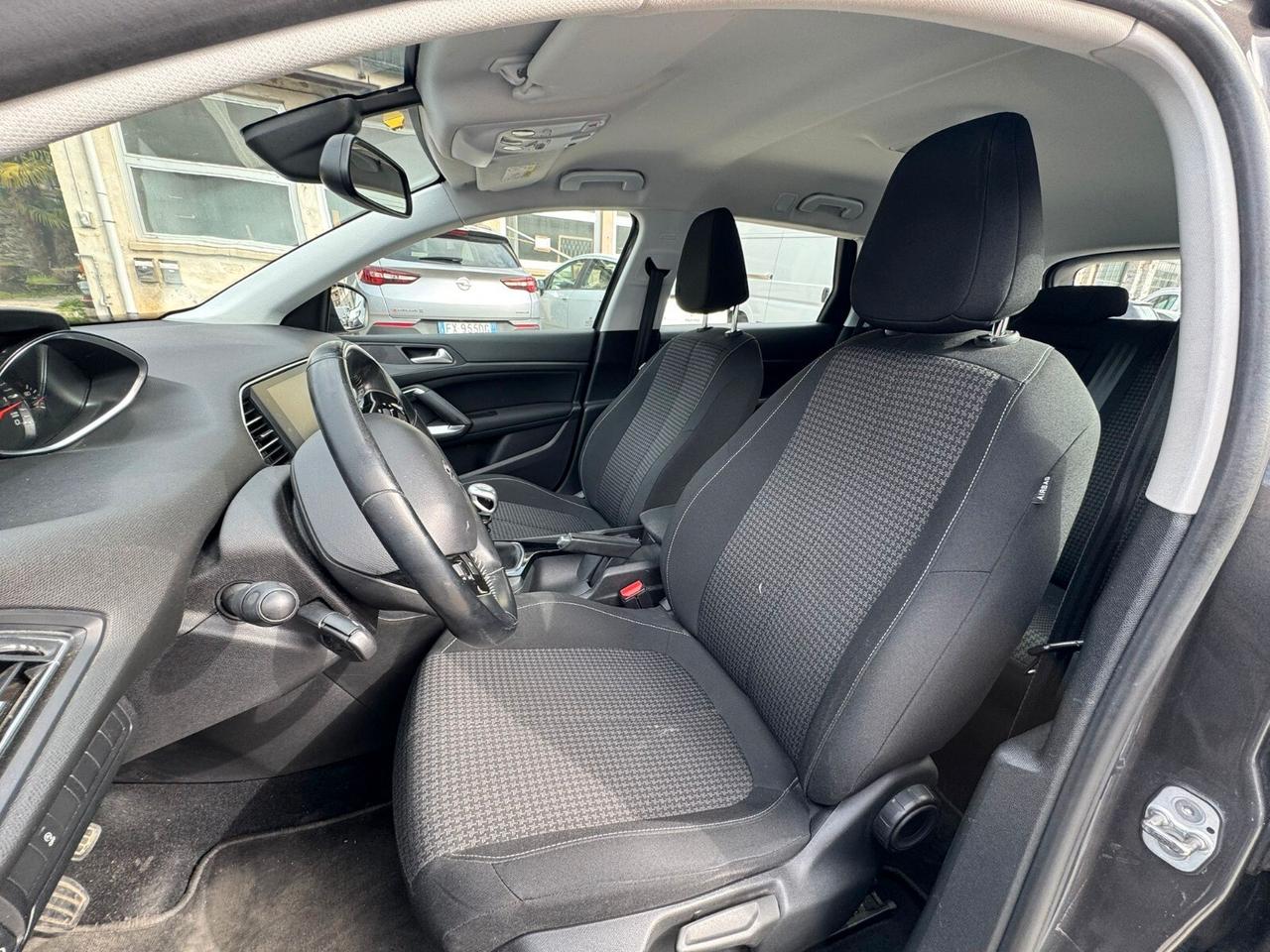 Peugeot 308 BlueHDi 120 S&S SW Business
