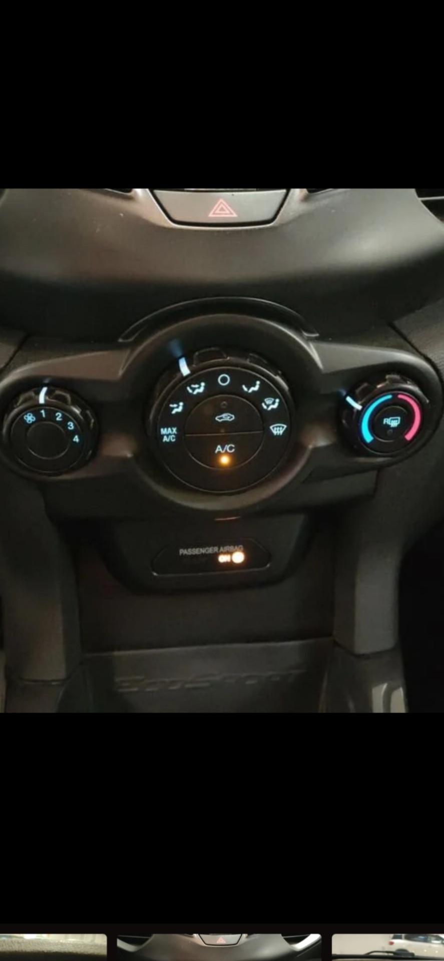 Ford EcoSport 1.5 TDCi 90 CV Titanium. NEOPATENTATI