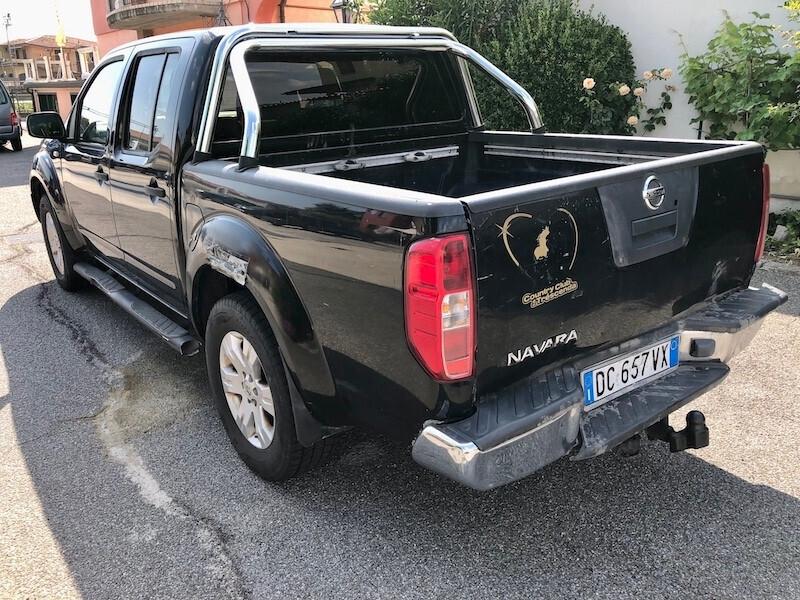 Nissan Navara 2.5 dCi 4 porte 174cv 4X4 RIDOTTE