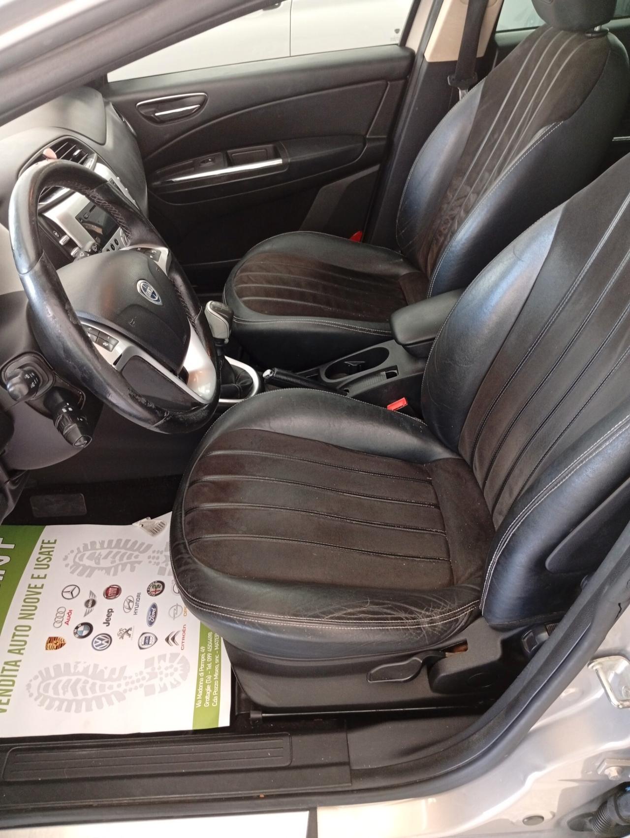 Lancia Delta 1.6 MJT DPF Silver