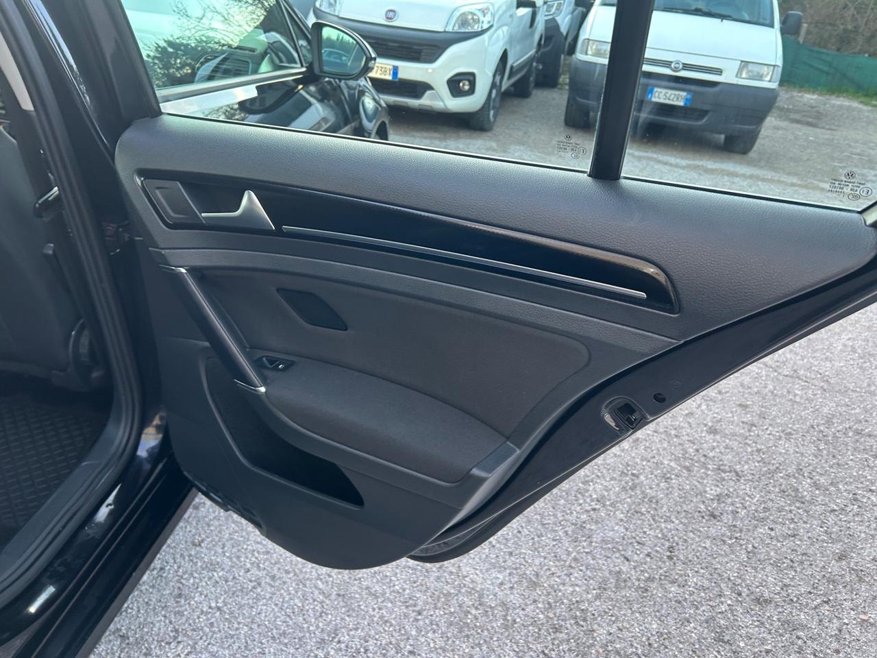 Volkswagen Golf 2.0 TDI 5p. Highline BlueMotion Technology