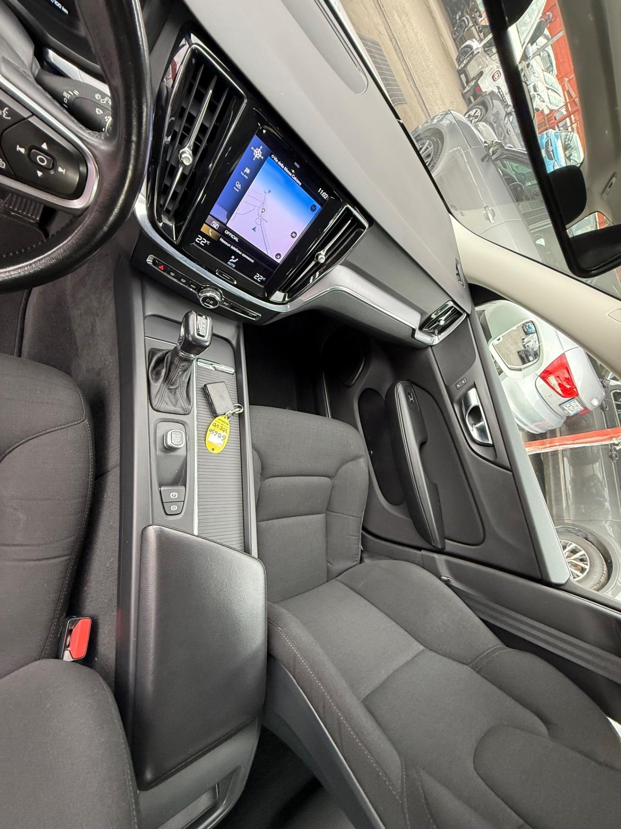 V60 D3 Geartronic Business Plus-unipro-rate-