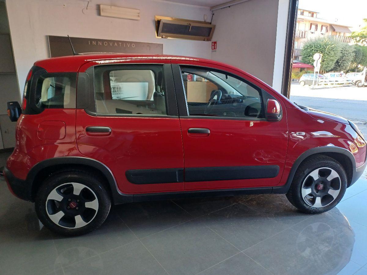 FIAT - Panda - 1.0 FireFly S&S Hybrid City Cross