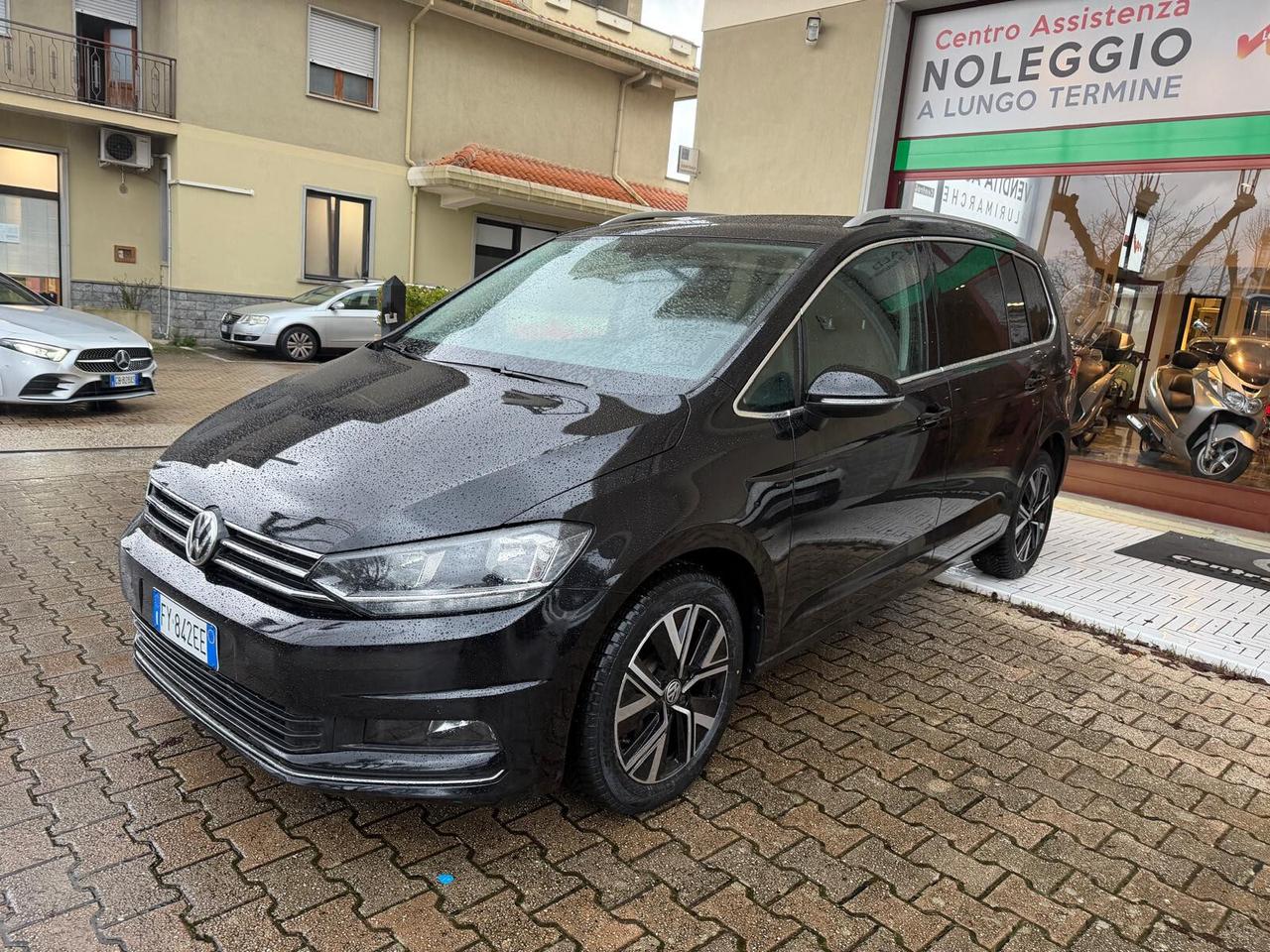 Volkswagen Touran 2.0 TDI 150 CV SCR DSG Executive BlueMotion Tech.