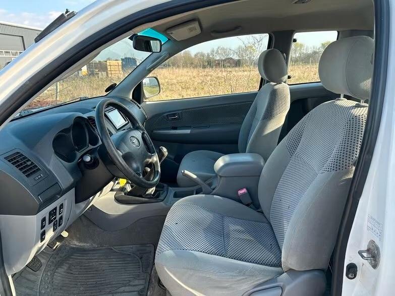 Toyota Hilux 2.5 D-4D 4WD 2p. Extra Cab DLX