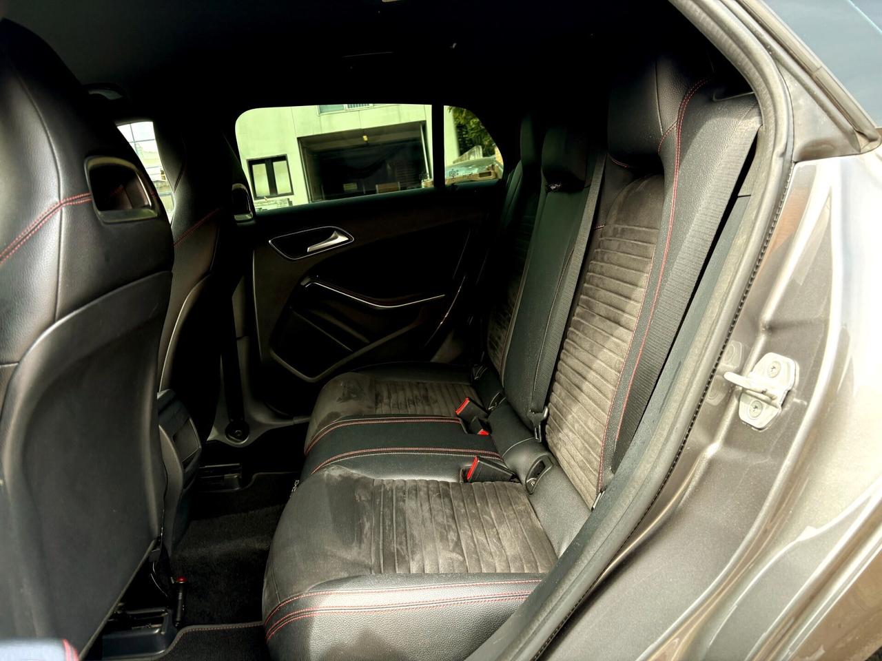 MERCEDES CLA 220d aut- AMG -Garanzia 12M-2017