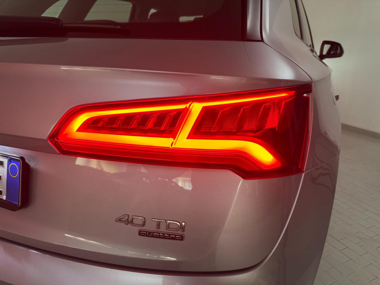 Audi Q5 40 2.0 tdi mhev Business quattro 204cv s-tronic GANCIO TRAINO SOSP. ADATTIVE