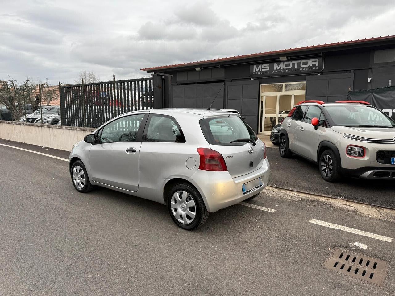 Toyota Yaris 1.0 - 117.000KM - TUTTO INCLUSO - SUPERPREZZO