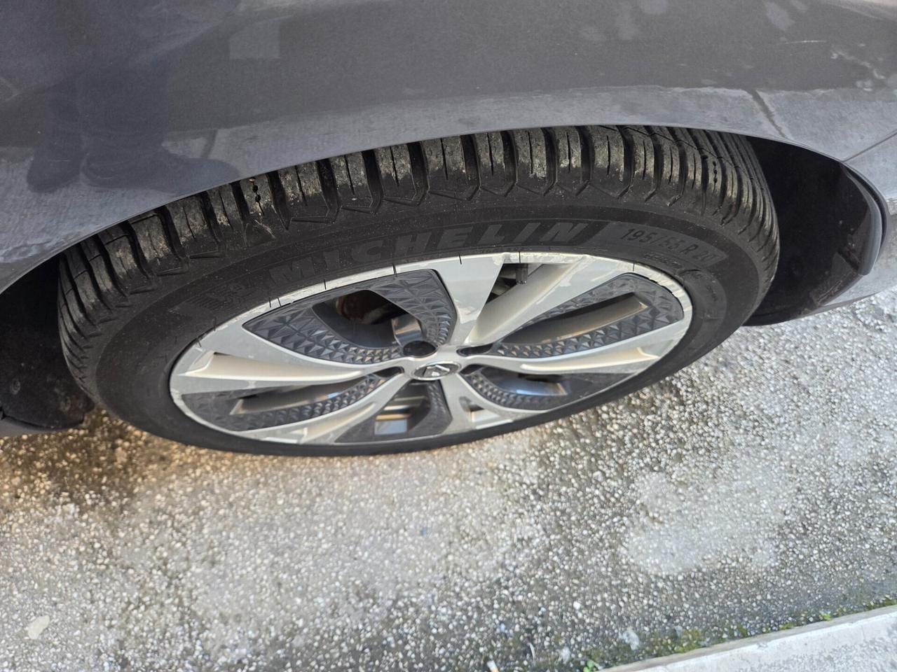 RENAULT GRAND SCENIC 7 POSTI KM CERTIFICATI