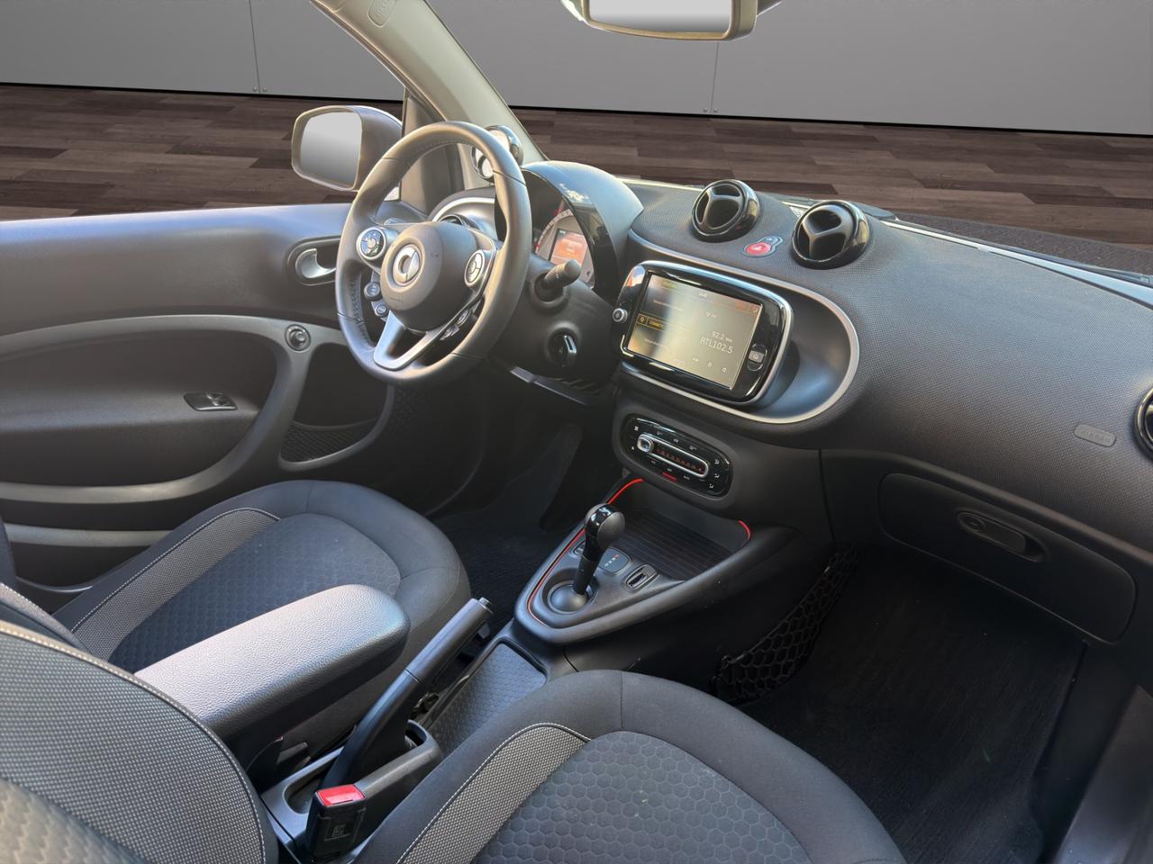 Smart fortwo EQ Passion - Unipro - Promo finanziamento - Cerchi in lega - Fari FULL LED - Tetto - Schermo