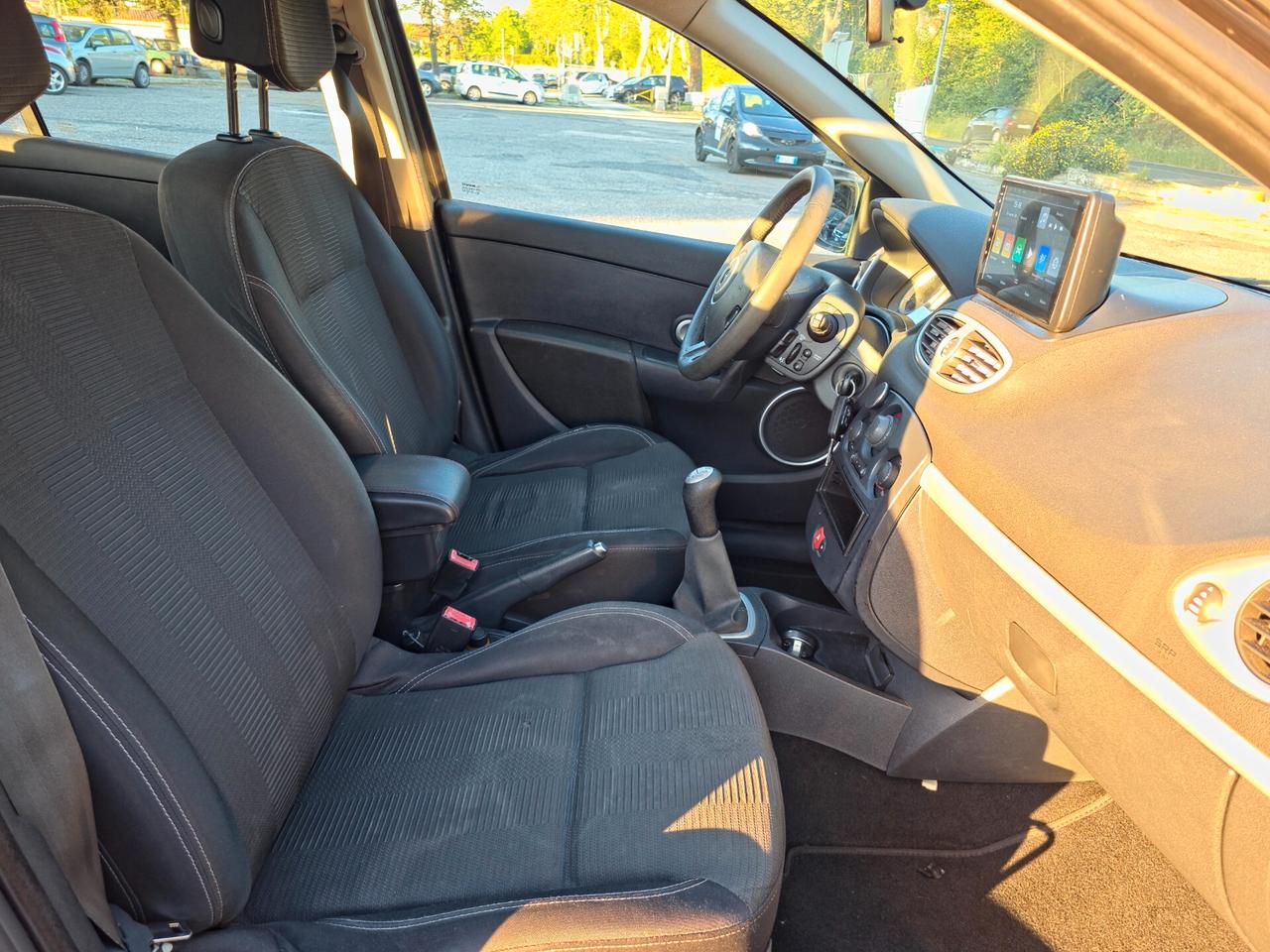 Renault Clio 1.2 16V 5 porte Luxe CV-75 2009-E4 Manuale GPL NEO