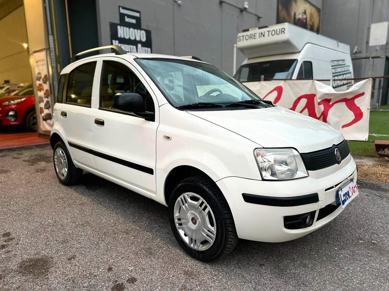 Fiat Panda 1.4 leggermente grandinata neopatentati