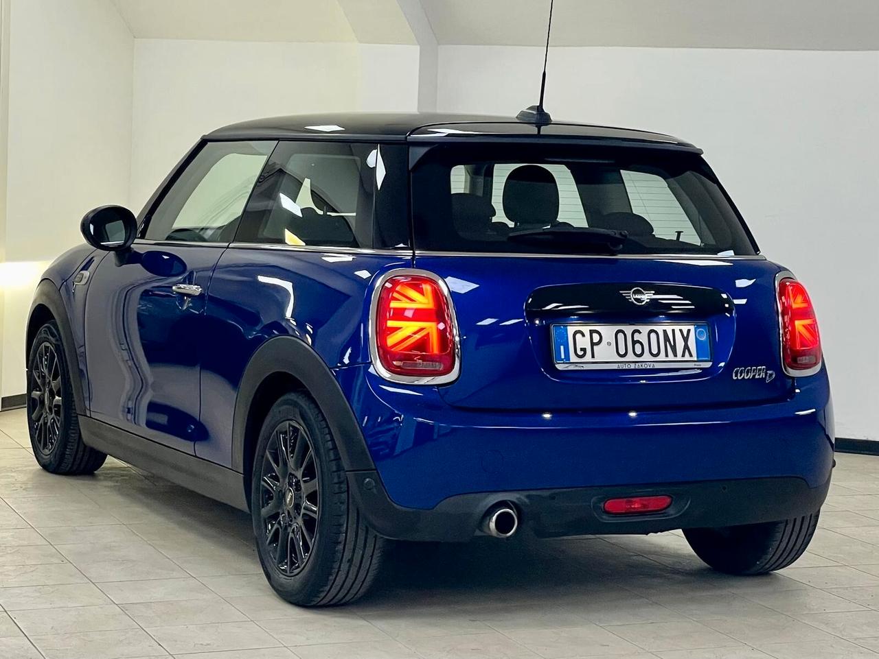 Mini Cooper D IV F56 2018 3p 1.5